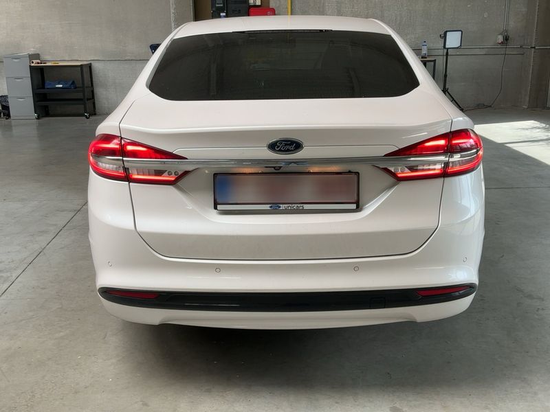Ford Mondeo 2.0 Hybrid — zdjęcie 5