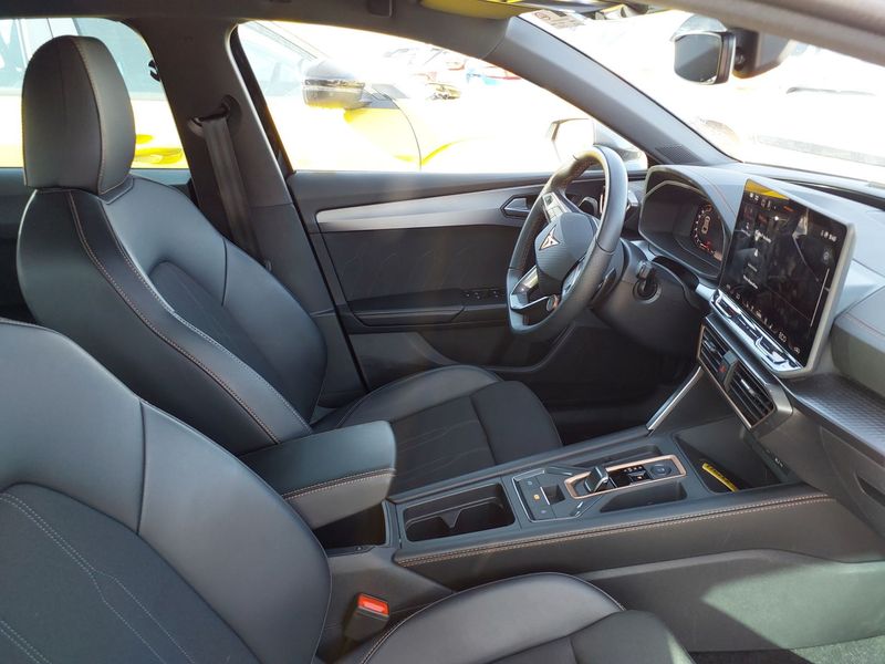 Cupra Leon 1.5 e-HYBRID — zdjęcie 10