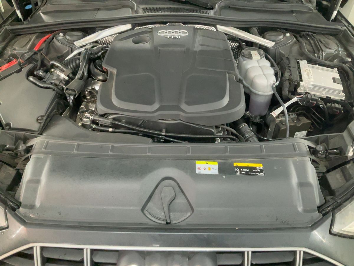 Audi A4 2020 — photo 32