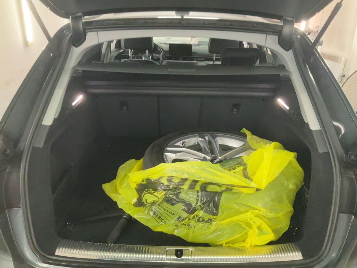Audi A4 2020 — photo 17