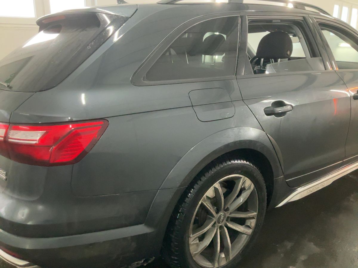 Audi A4 2020 — photo 9