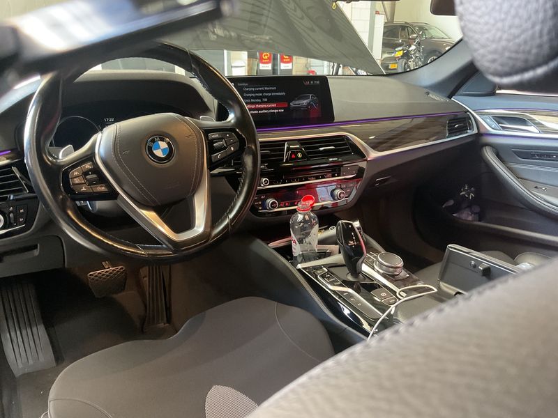 BMW 5er 530e Luxury Line — zdjęcie 12