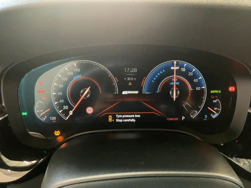 BMW 5er 530e Luxury Line — zdjęcie 13
