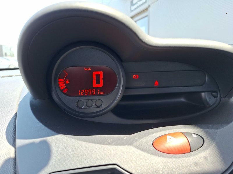 Renault Twingo 1.2 Authentique — zdjęcie 12