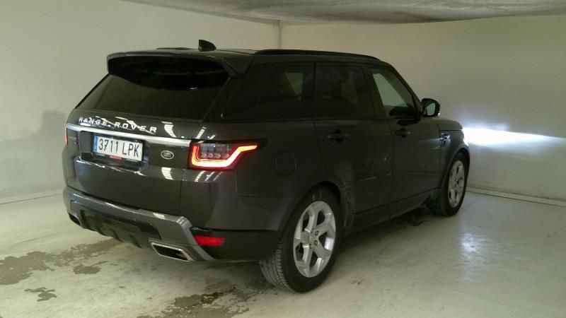 Land Rover Range Rover Sport 3.0 SD V6 HSE — zdjęcie 5