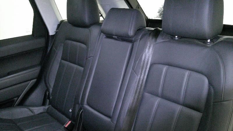Land Rover Range Rover Sport 3.0 SD V6 HSE — zdjęcie 13