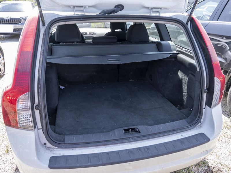 Volvo V50 1.6 D2 — zdjęcie 9