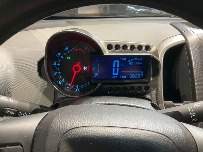 Chevrolet Aveo 1.6 LTZ — zdjęcie 4