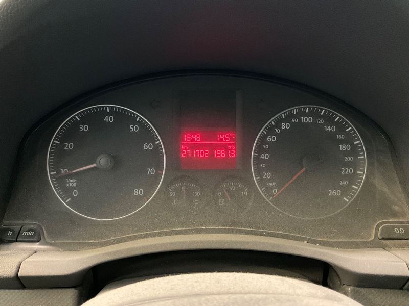 Volkswagen Golf V 1.6 Trendline — zdjęcie 4