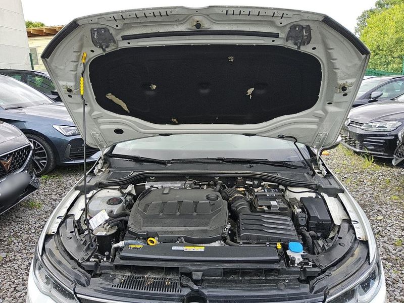 Volkswagen Golf VIII 2.0 TDI Life — zdjęcie 7