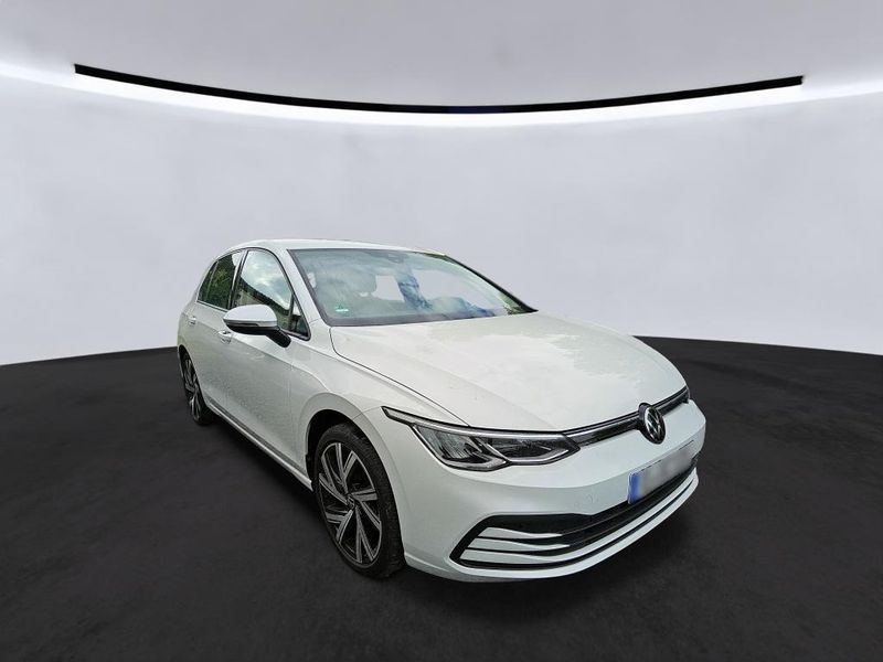 Volkswagen Golf VIII 2.0 TDI Life — zdjęcie 5