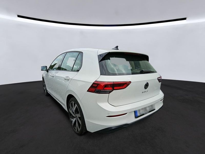 Volkswagen Golf VIII 2.0 TDI Life — zdjęcie 2