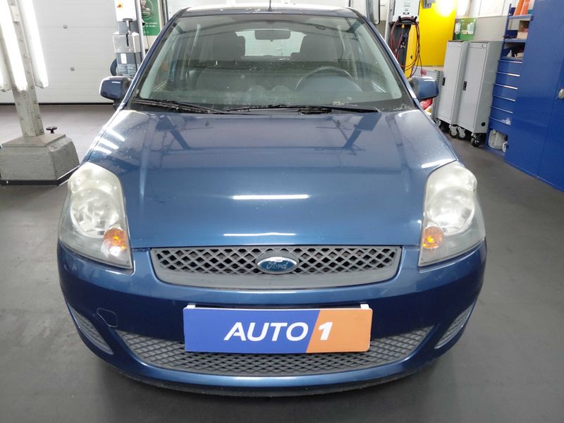 Ford Fiesta 1.3 Fun X — zdjęcie 7