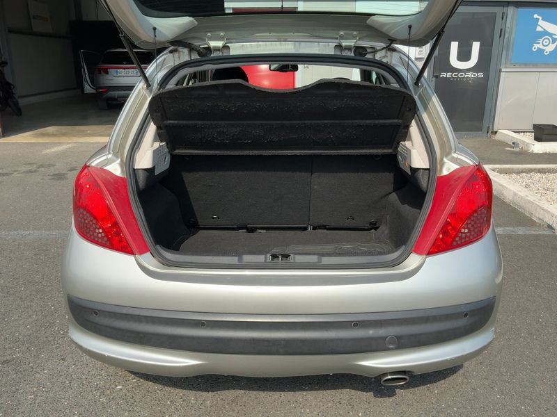 Peugeot 207 1.6 Feline — zdjęcie 10