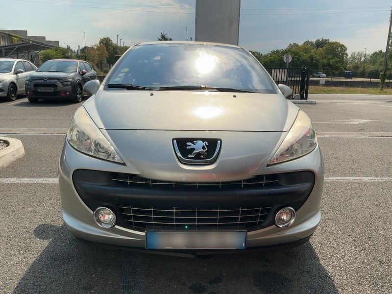Peugeot 207 1.6 Feline — zdjęcie 9