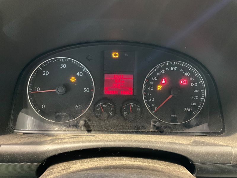 Volkswagen Touran 1.9 TDI Trendline — zdjęcie 4