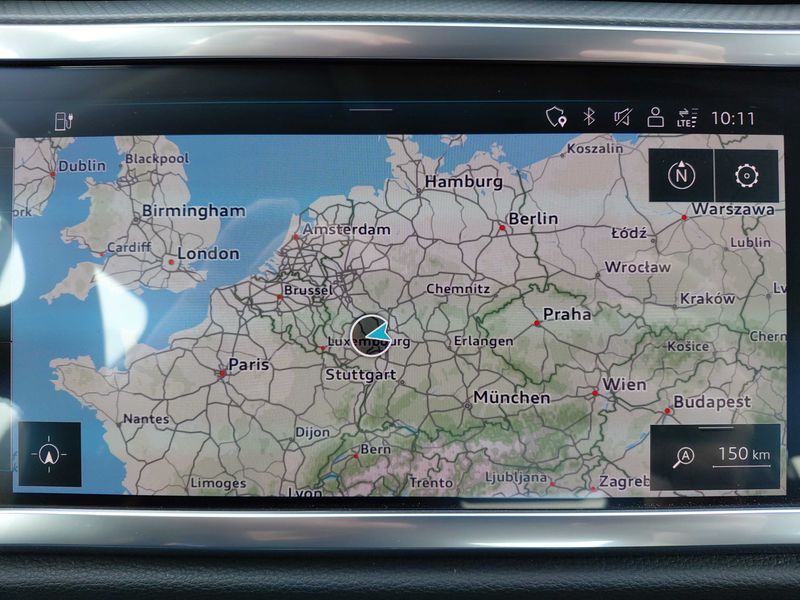 Audi Q3 45 TFSIe — zdjęcie 13