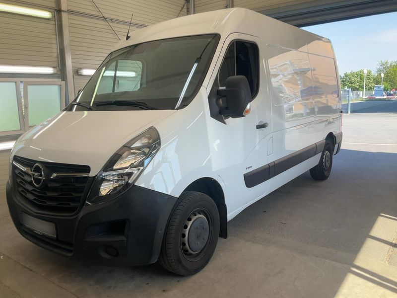 Opel Movano