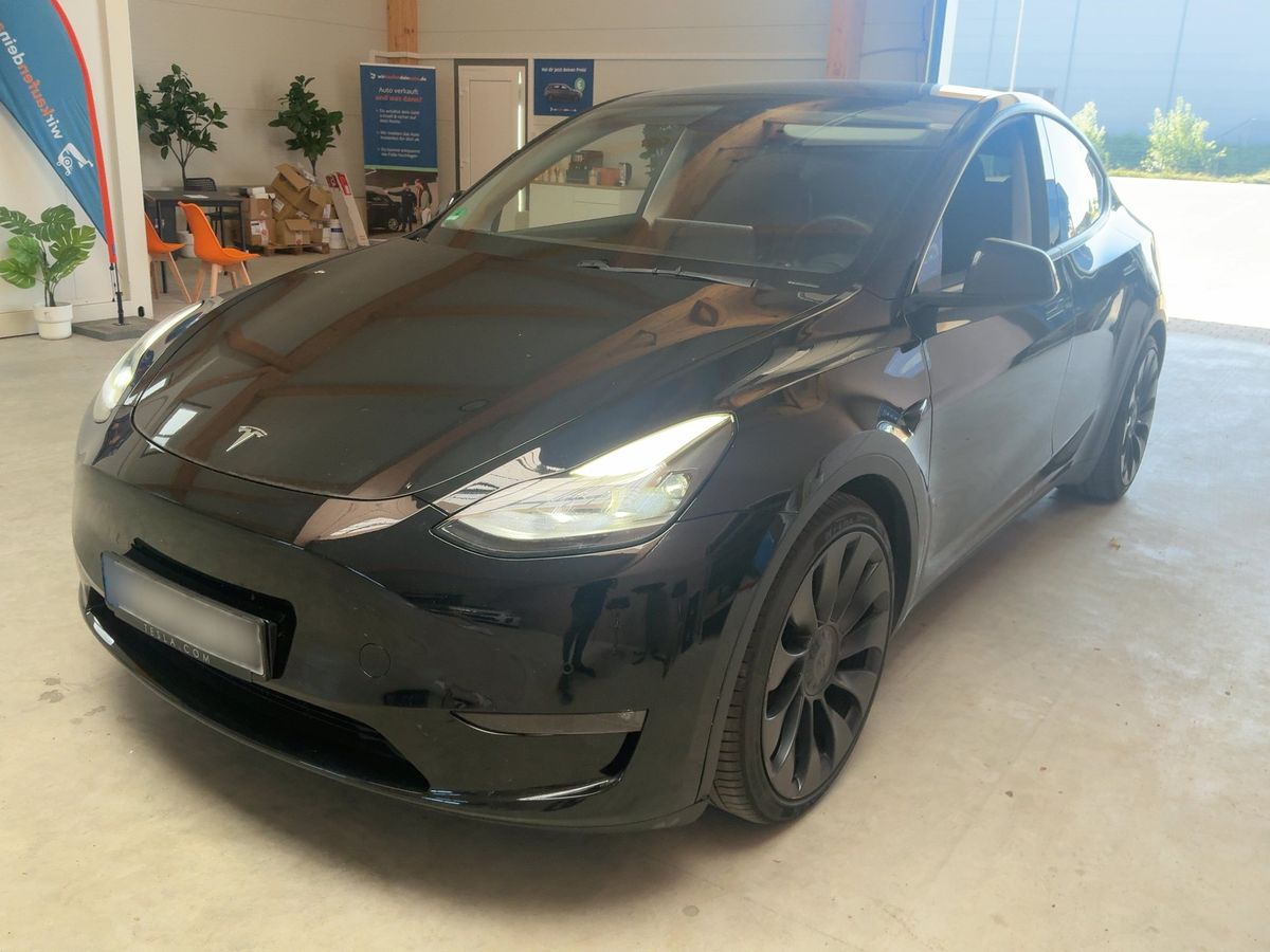Tesla Model 2022
