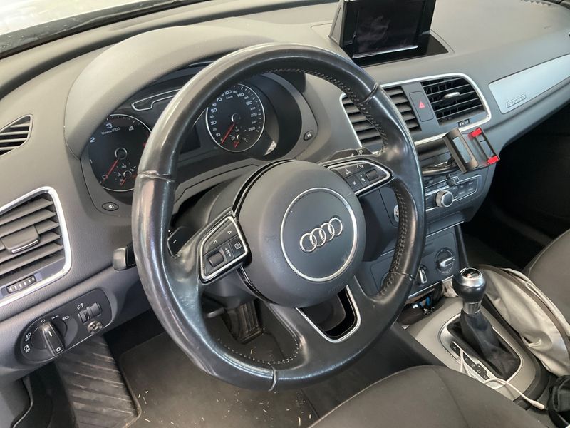 Audi Q3 2.0 TDI quattro 2015 – снимка 35