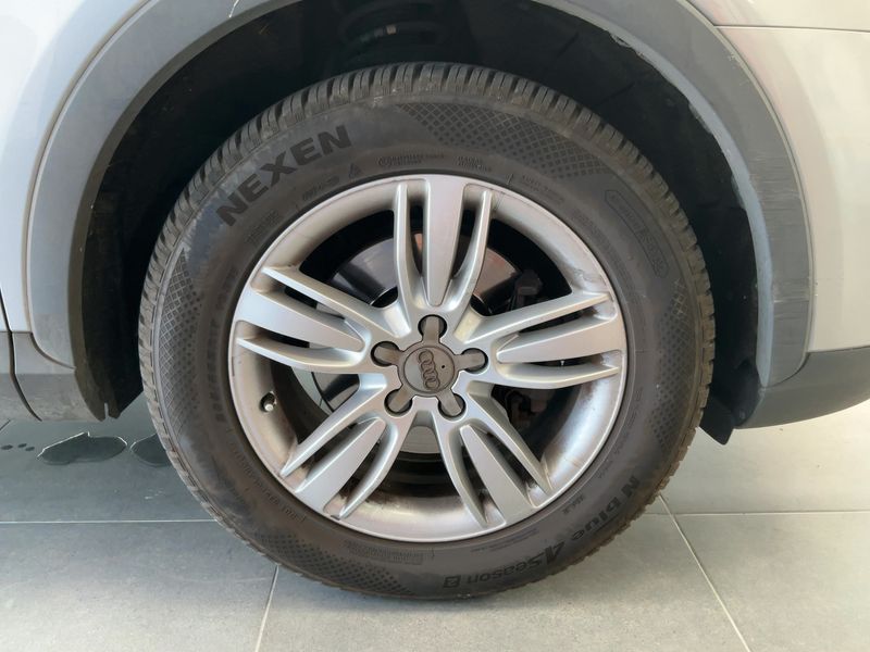 Audi Q3 2.0 TDI quattro 2015 – снимка 11