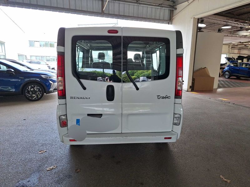 Renault Trafic 2.0 dCi Passenger Expression — zdjęcie 4