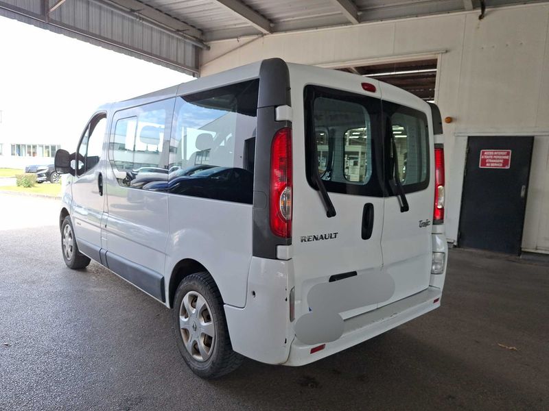 Renault Trafic 2.0 dCi Passenger Expression — zdjęcie 3