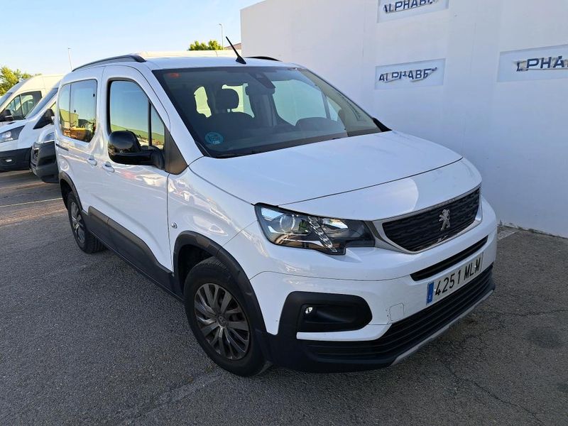 Peugeot Rifter 1.2 PureTech Allure N1 L1 — zdjęcie 2