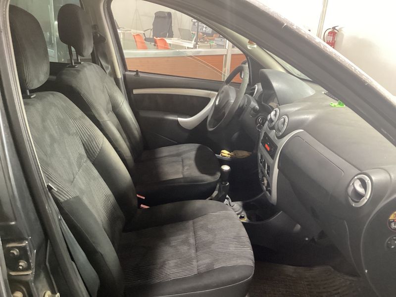 Dacia Sandero 1.2 Laureate — zdjęcie 3