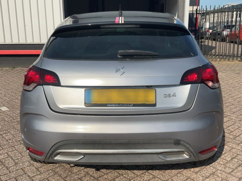 DS Automobiles DS4 1.2 PureTech Performance Line — zdjęcie 5