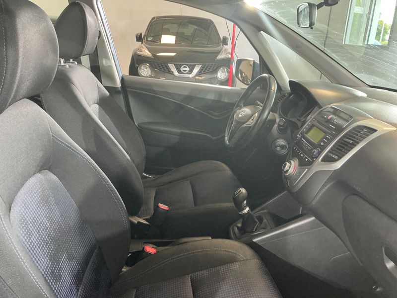 Hyundai ix20 1.4 Classic Blue — zdjęcie 3