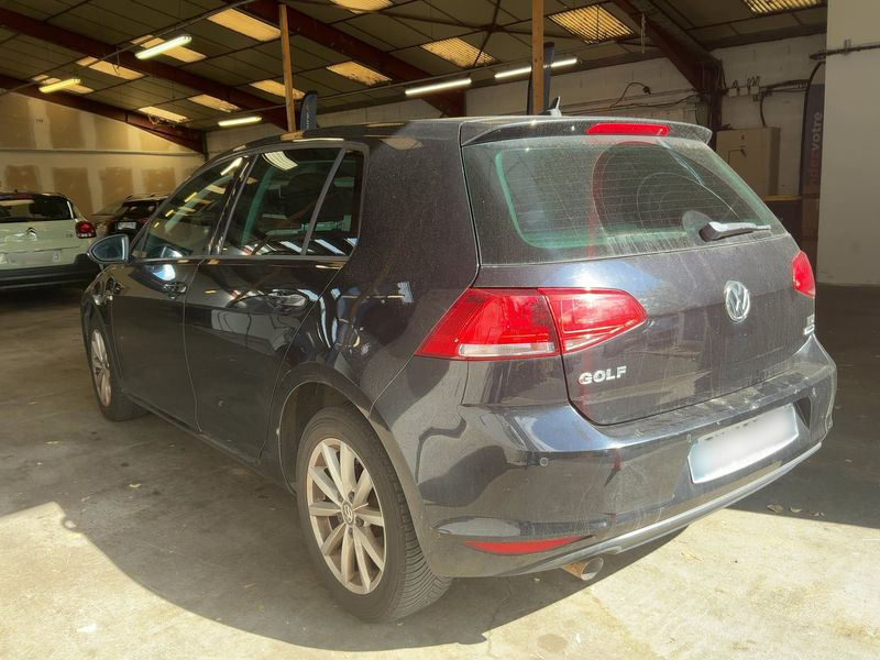 Volkswagen Golf VII 1.6 TDI Lounge BlueMotion Tech 2015 – снимка 6