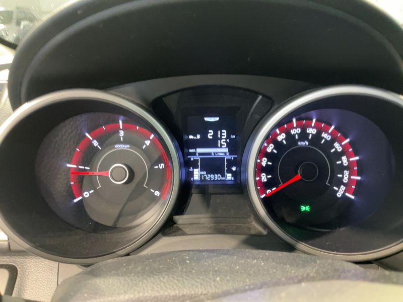 Ssangyong Tivoli 1.6 Turbodiesel Quartz 4x2 — zdjęcie 13