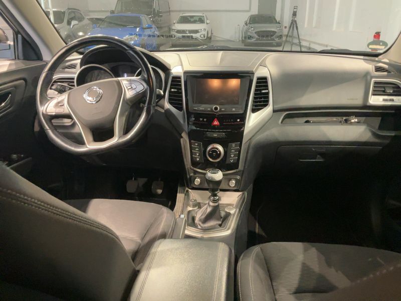 Ssangyong Tivoli 1.6 Turbodiesel Quartz 4x2 — zdjęcie 12
