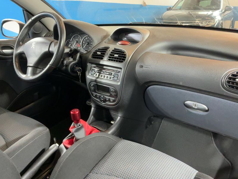 Peugeot 206 1.6 CC JBL — zdjęcie 12