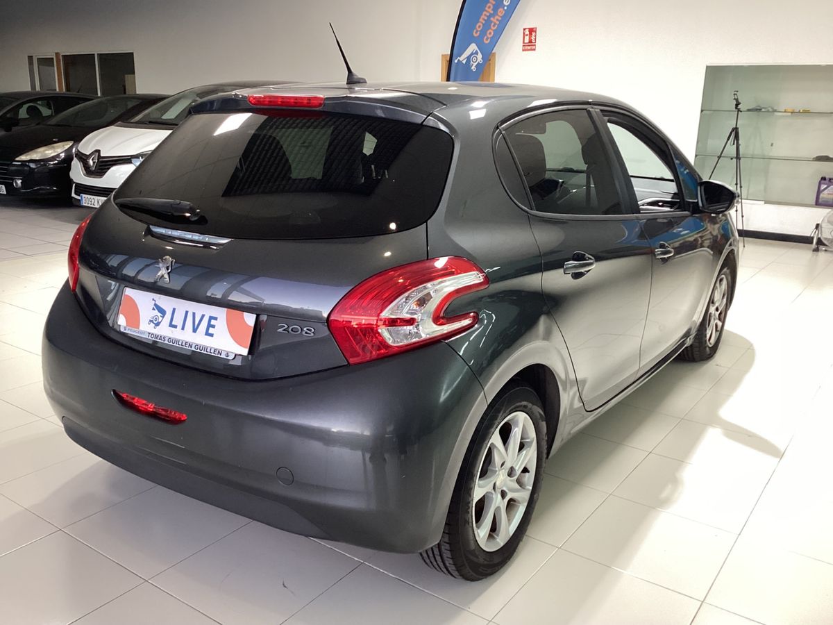 Peugeot 208 1.2 VTi Style