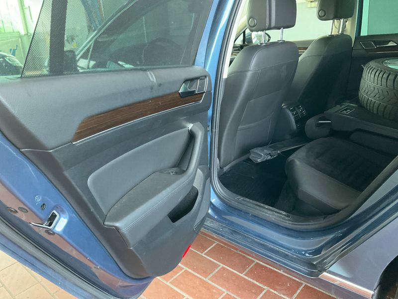 Volkswagen Passat 2.0 TDI Highline BlueMotion Tech 2016 – снимка 33