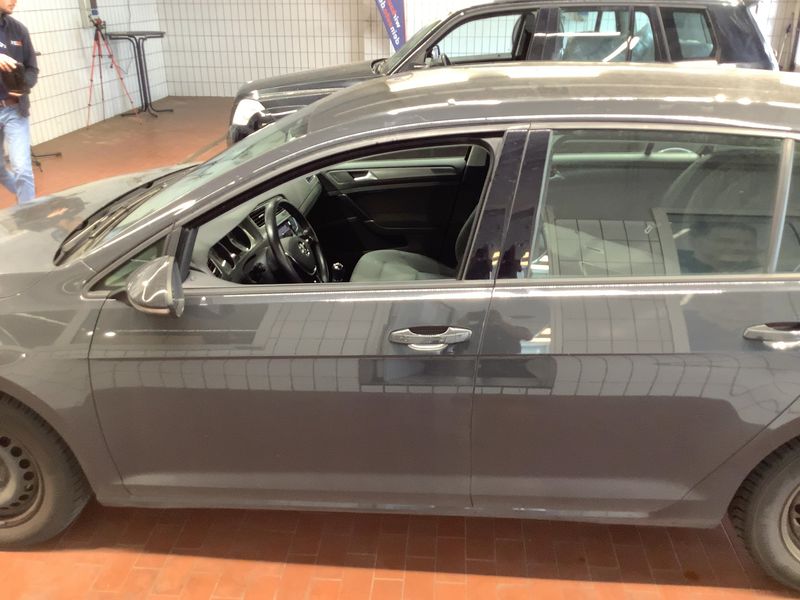 Volkswagen Golf VII 1.2 TSI Comfortline BlueMotion Tech — zdjęcie 4