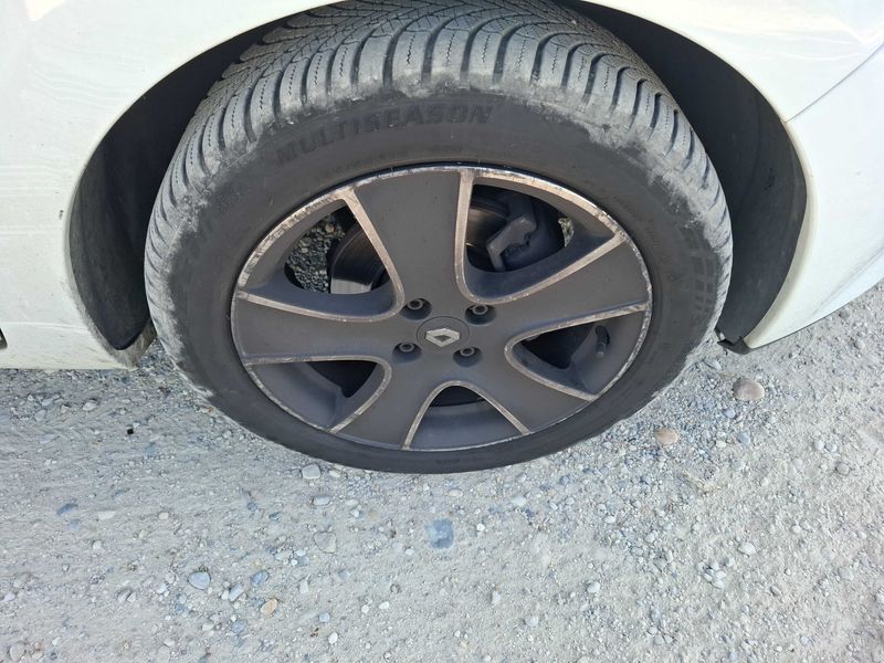 Renault Clio 0.9 Energy Limited 2016 – снимка 25