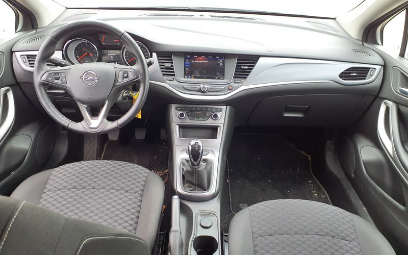 Opel Astra 1.2 Turbo Edition Start/Stop — zdjęcie 12