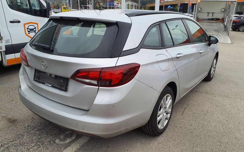 Opel Astra 1.2 Turbo Edition Start/Stop — zdjęcie 6