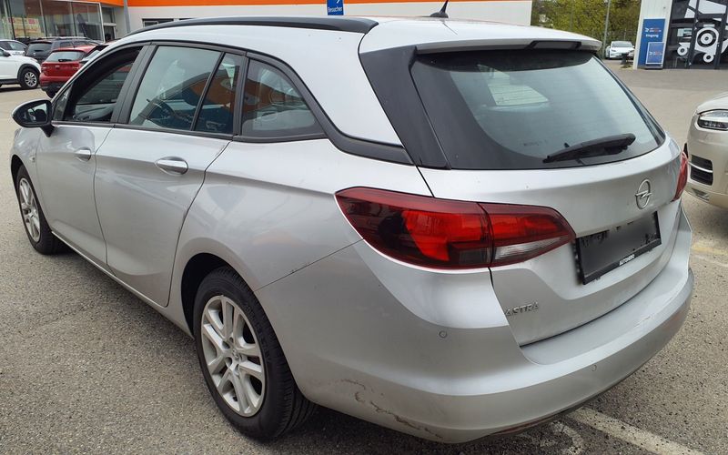 Opel Astra 1.2 Turbo Edition Start/Stop — zdjęcie 3