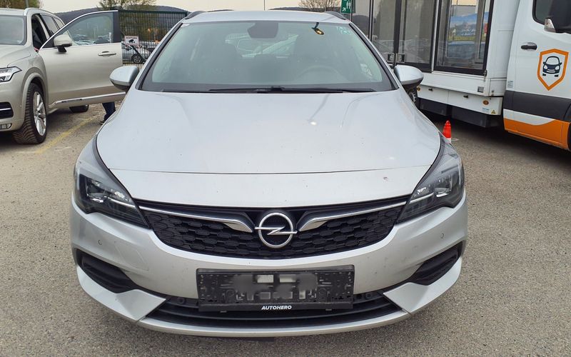 Opel Astra 1.2 Turbo Edition Start/Stop — zdjęcie 9