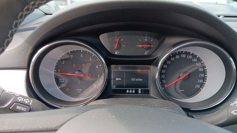 Opel Astra 1.2 Turbo Edition Start/Stop — zdjęcie 13