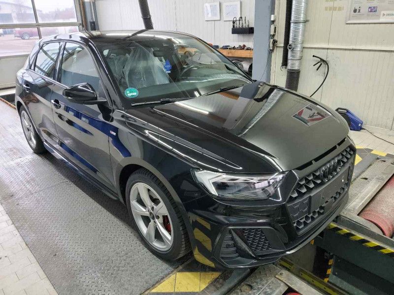 Audi A1 Sportback 40 TFSI S line