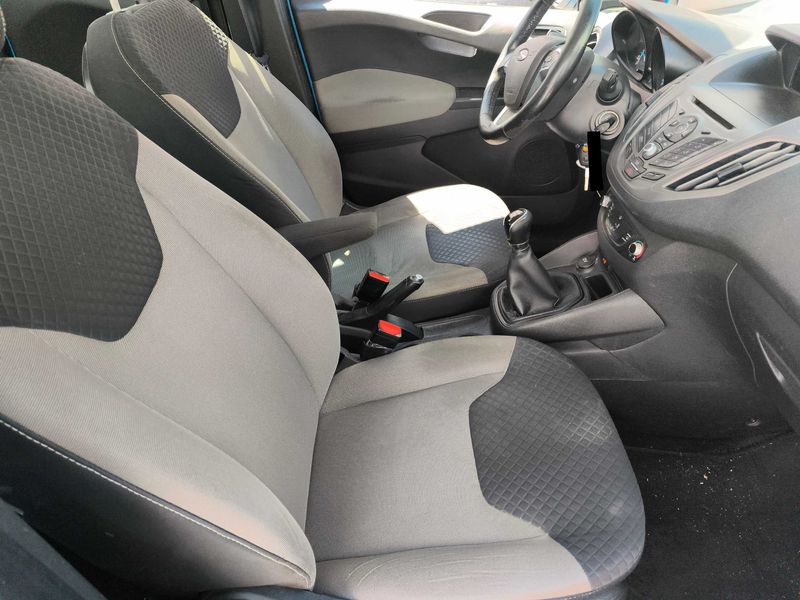Ford Tourneo 1.5 TDCi Trend — zdjęcie 10