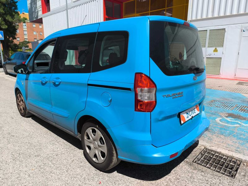 Ford Tourneo 1.5 TDCi Trend — zdjęcie 3