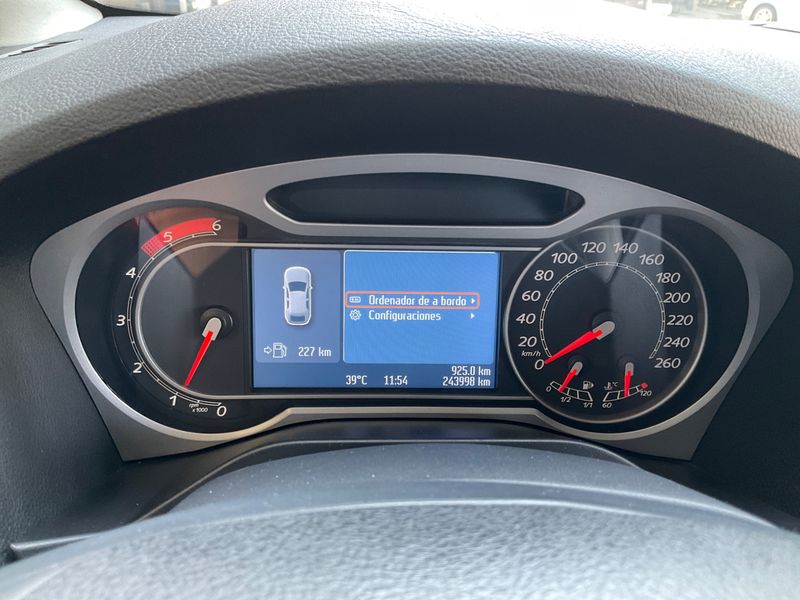 Ford S-Max 2.0 TDCi Titanium — zdjęcie 4