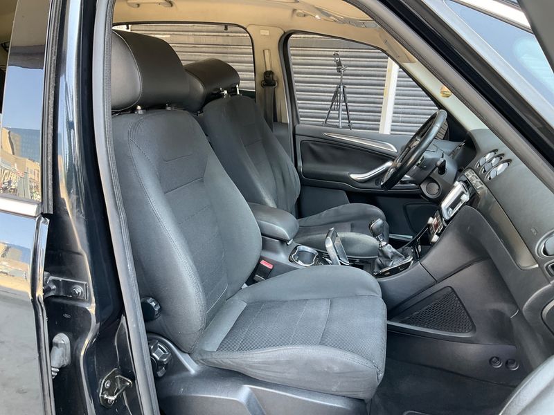 Ford S-Max 2.0 TDCi Titanium — zdjęcie 3