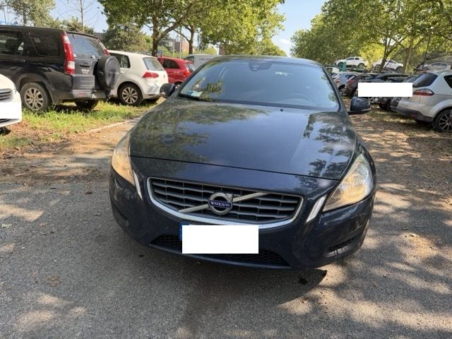 Volvo V60 2.0 D4 Kinetic — zdjęcie 7